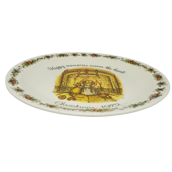 Vtg Christmas 10" Porcelain Plate Commemorative Edition 1972 Holly Hobbie USA - Picture 3 of 10